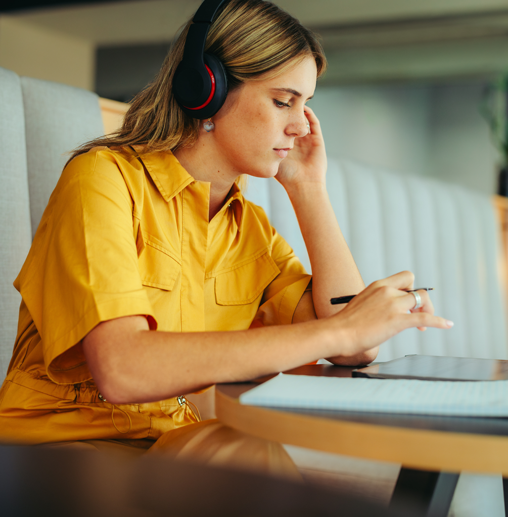 How Many Hours Do Accountants Work?